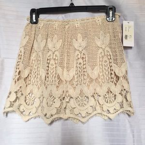 Cute Off-White Lace Skirt